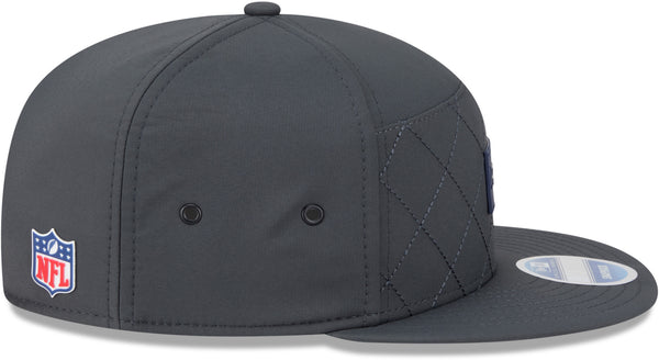 Gorra del equipo Baltimore Ravens NFL 2023 Sideline New Era 9Forty Stretch Snap gris