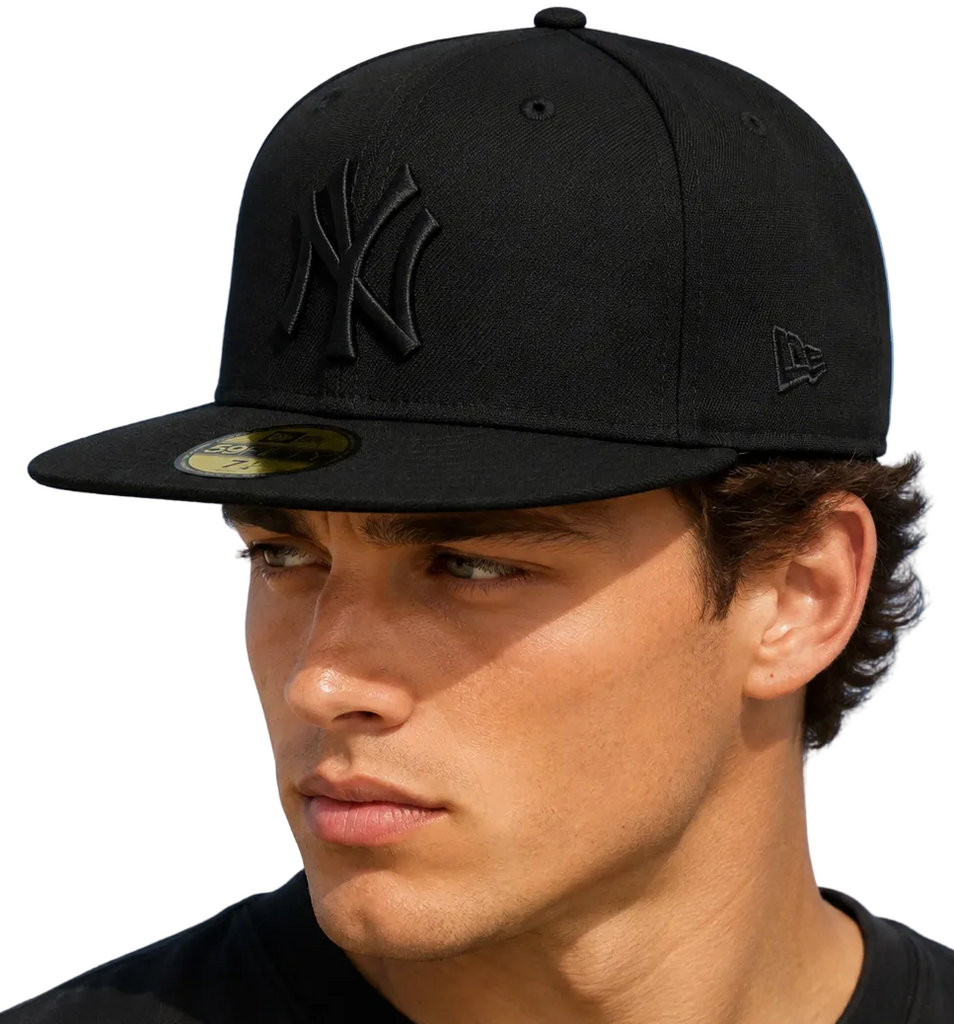 New York Yankees New Era 59Fifty MLB All Black Baseball Cap